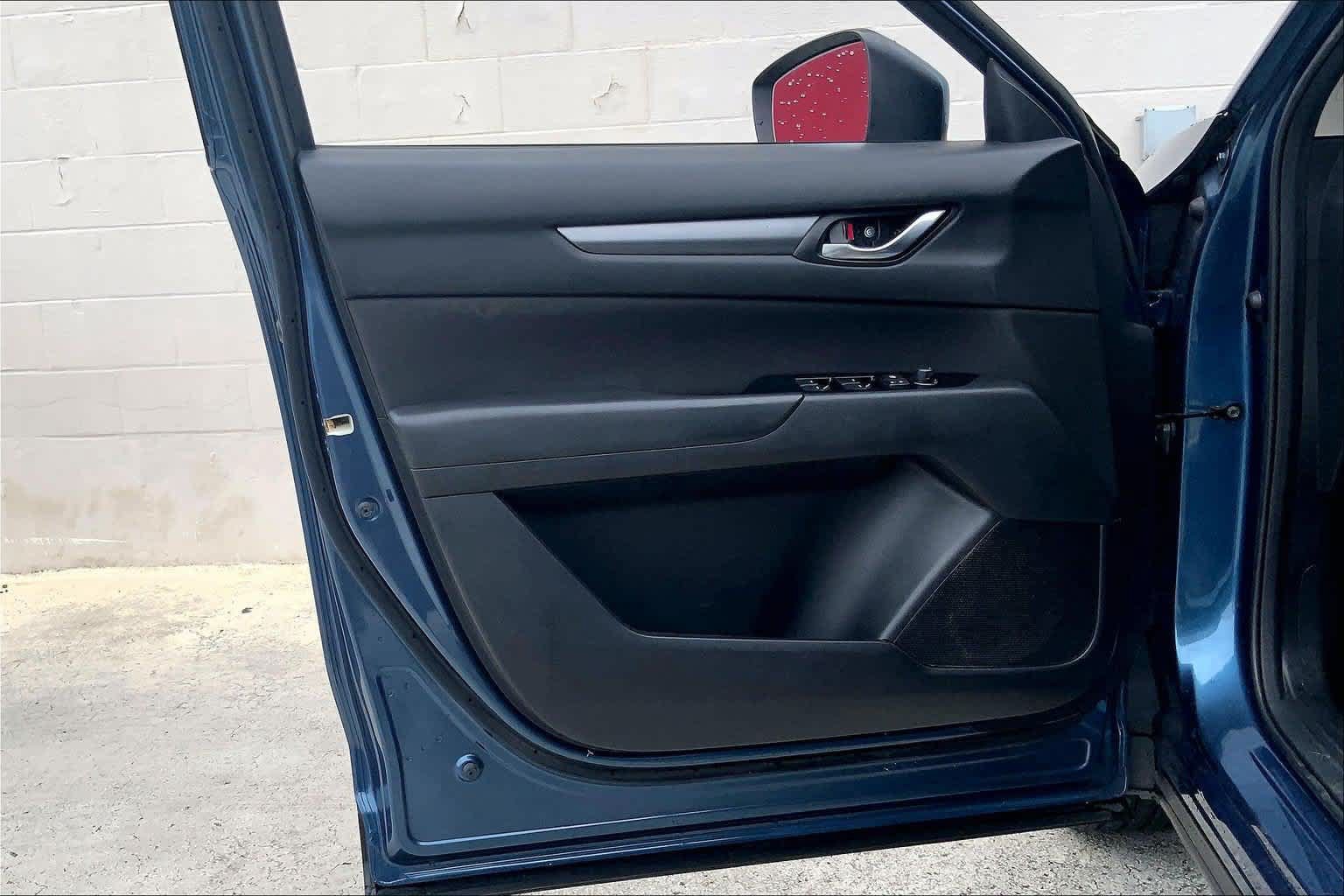 Used 2019 MAZDA CX-5 Sport FWD image 27