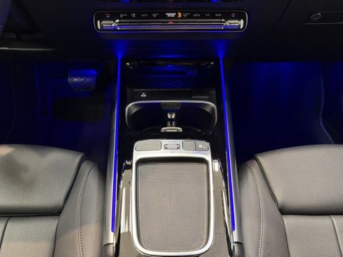 Certified 2025 Mercedes-Benz GLA 250 image 11