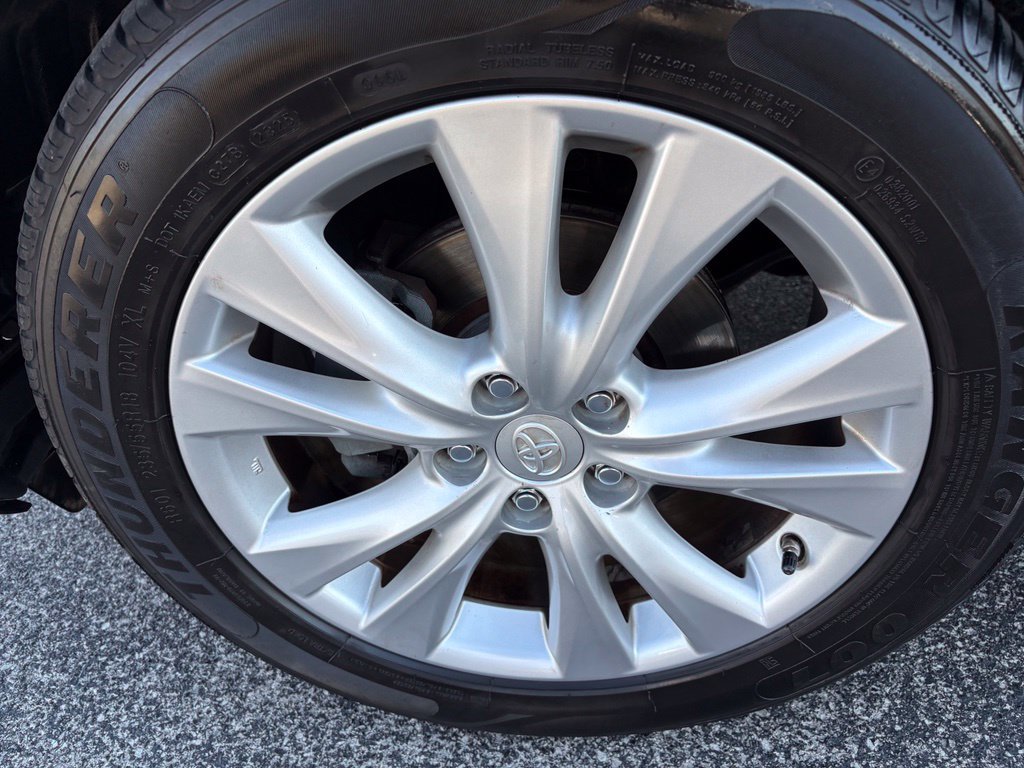 Used 2015 Toyota RAV4 Limited w/ Outdoor Package AWD/4WD image 14
