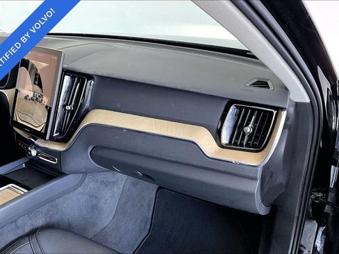 Certified 2026 Volvo XC60 B5 Plus AWD/4WD image 19