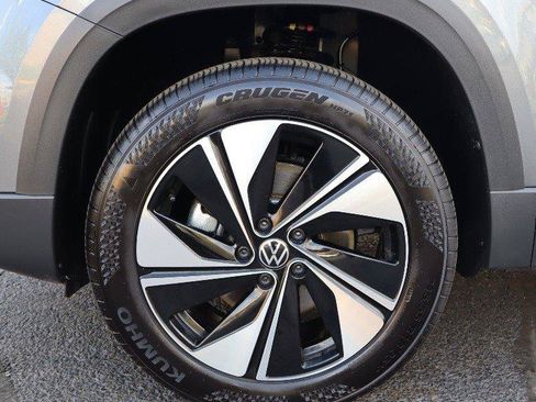 New 2026 Volkswagen Taos SE AWD/4WD image 10