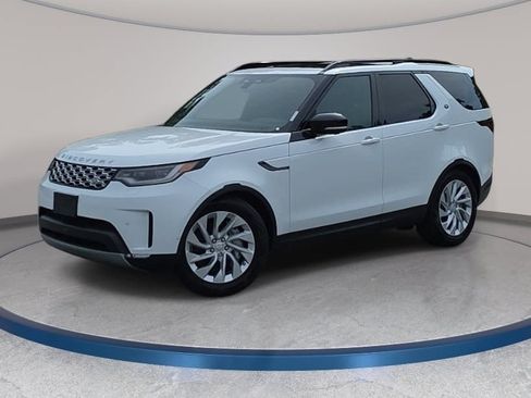 Certified 2025 Land Rover Discovery S AWD/4WD image 1