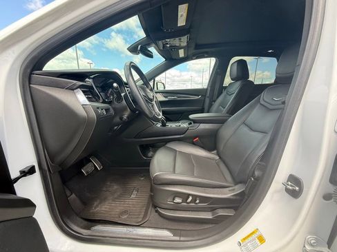 Certified 2023 Cadillac XT5 Sportv w/ LPO, Floor Liner Package AWD/4WD image 30