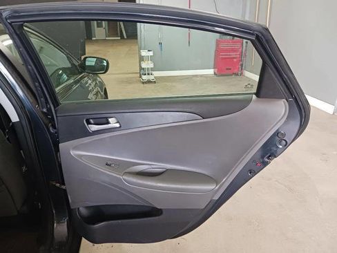 Used 2011 Hyundai Sonata GLS FWD image 28