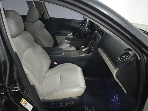 Used 2011 Lexus IS 350 w/ Premium Pkg Value Edition RWD image 7