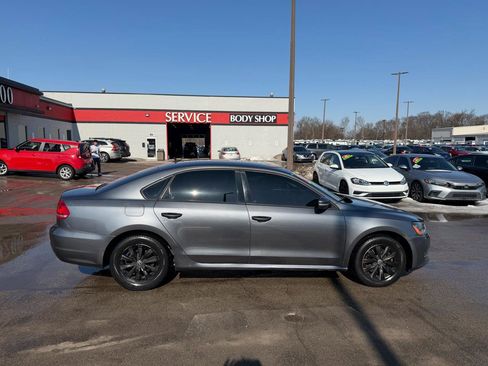 Used 2013 Volkswagen Passat Wolfsburg Edition image 3