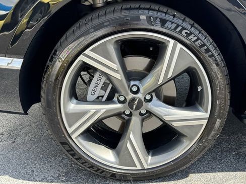 Used 2025 Genesis GV80 3.5T Prestige image 6