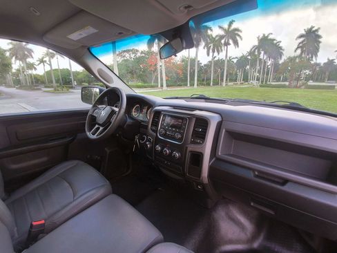 Used 2017 RAM 1500 Tradesman RWD image 29