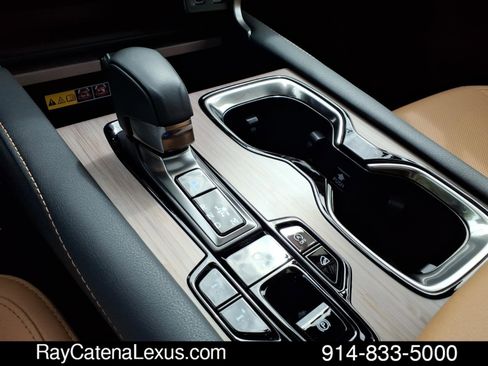 Used 2024 Lexus RX 350 Premium w/ Accessory Package (Z1) AWD/4WD image 14