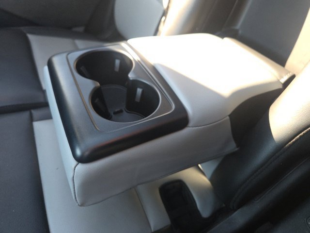 Used 2023 Ford Explorer ST-Line AWD/4WD image 18