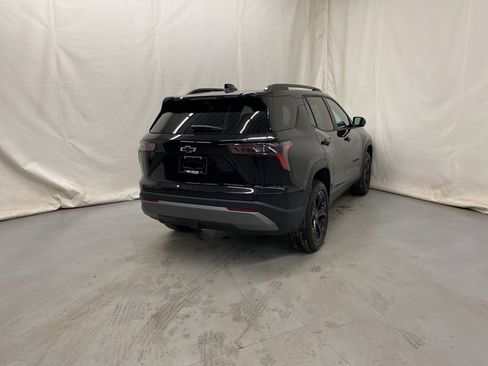 New 2026 Chevrolet Equinox LT w/ Midnight Edition AWD/4WD image 6
