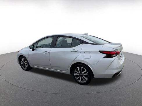 Used 2025 Nissan Versa SV image 10