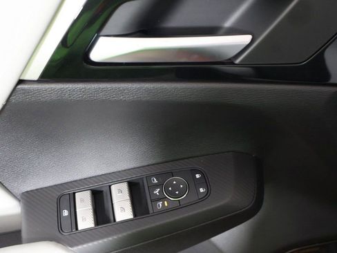 New 2025 Mitsubishi Outlander SE FWD image 39