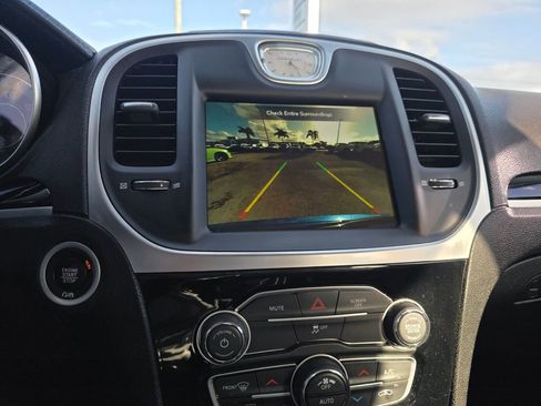 Used 2023 Chrysler 300 Touring w/ Sport Appearance Package image 29