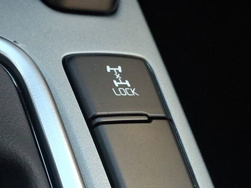 Used 2025 Kia Seltos LX image 24