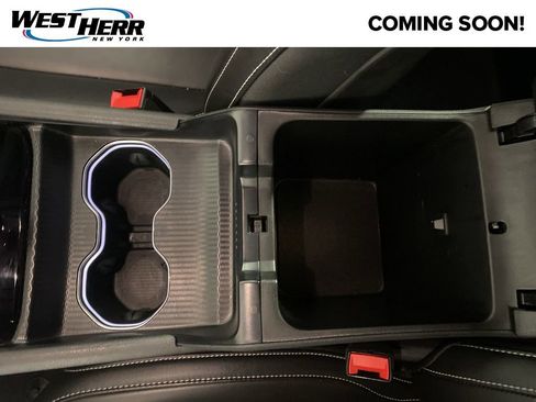 Used 2024 Jeep Grand Cherokee Limited image 7