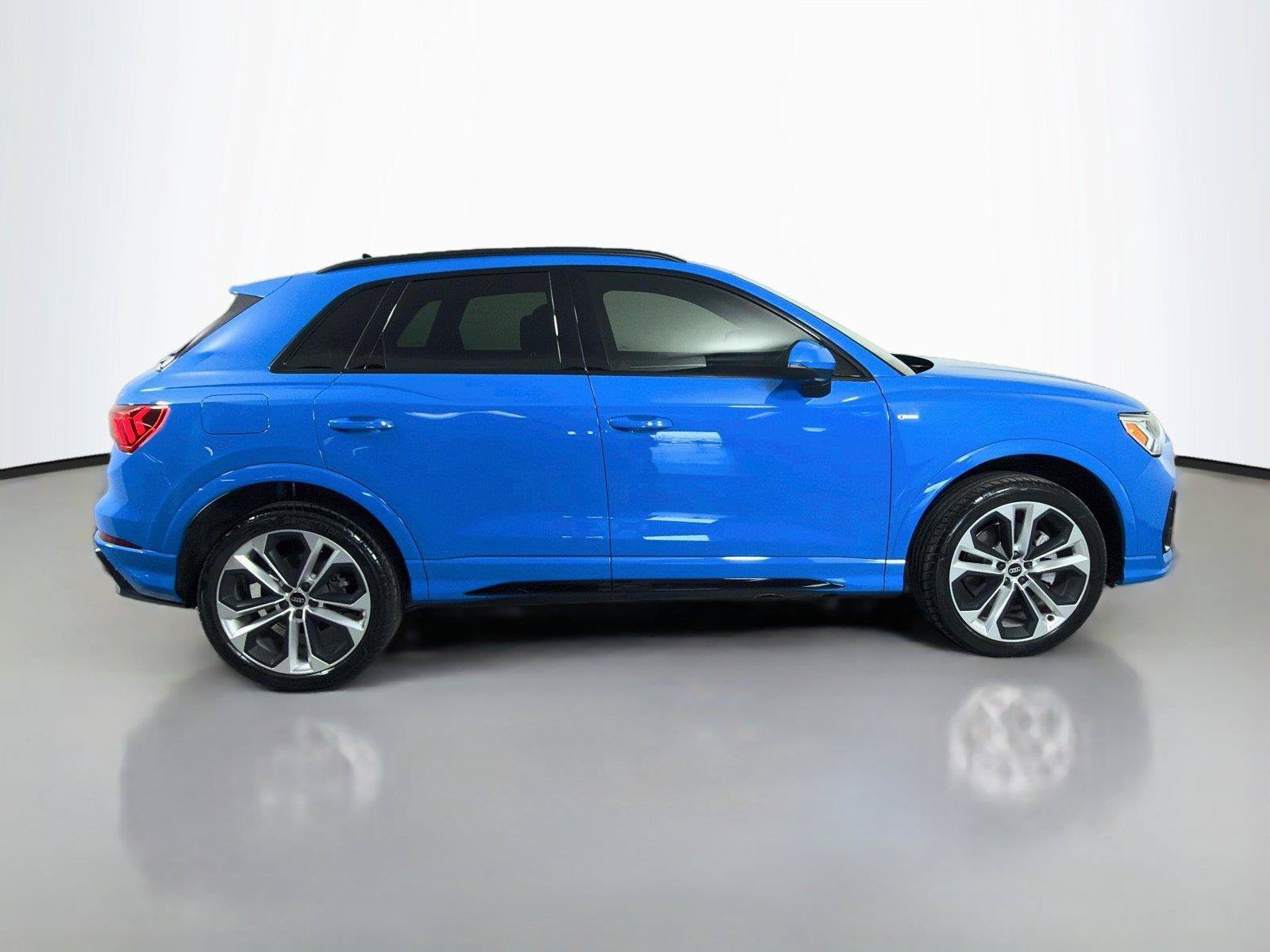 Used 2022 Audi Q3 2.0T Premium Plus AWD/4WD image 4