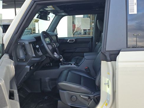 New 2025 Ford Bronco Big Bend w/ Black Diamond Package AWD/4WD image 7
