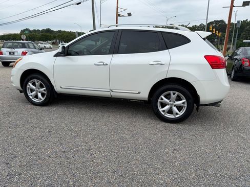 Used 2011 Nissan Rogue SV FWD image 18