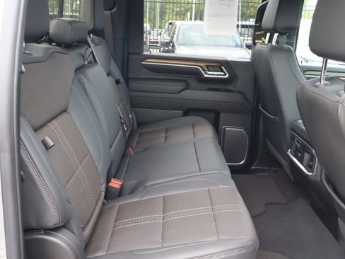 Certified 2025 Chevrolet Silverado 2500 High Country w/ Technology Package image 35