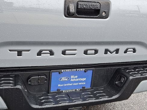 Used 2021 Toyota Tacoma TRD Sport image 30