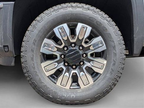 New 2026 GMC Sierra 2500 Denali w/ Denali Reserve Package AWD/4WD image 10