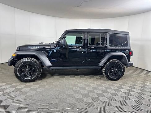 Used 2023 Jeep Wrangler Unlimited w/ Cold Weather Group image 6