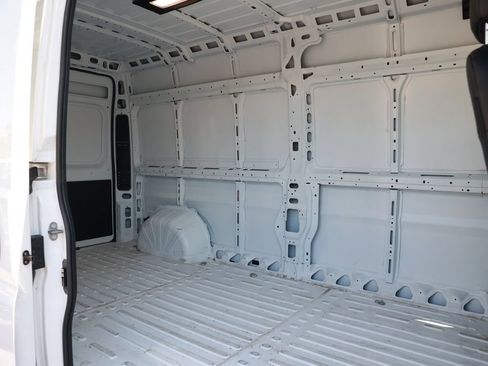 Used 2026 RAM ProMaster 2500 w/ Convenience Group FWD image 39