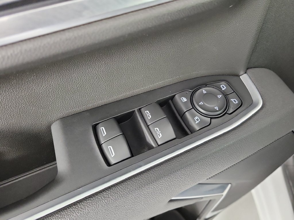 Used 2025 GMC Sierra 1500 SLT RWD image 18