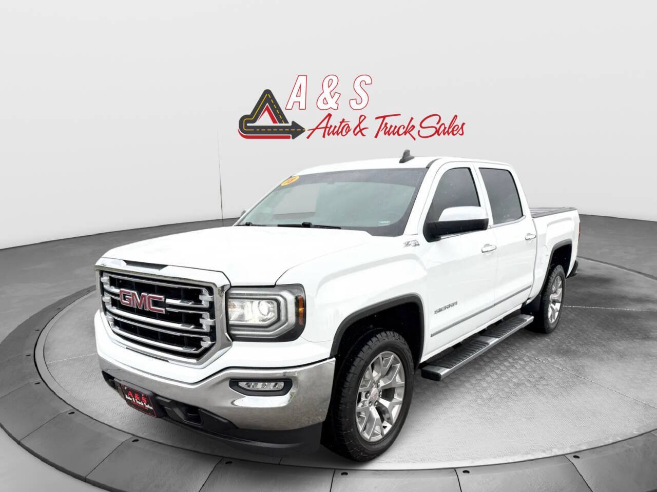 Used 2018 GMC Sierra 1500 SLT w/ SLT Premium Package AWD/4WD image 2