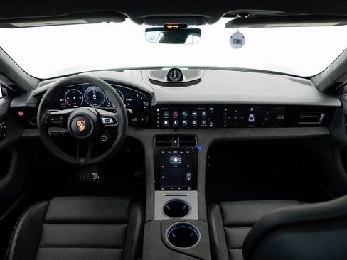 New 2025 Porsche Taycan GTS image 23