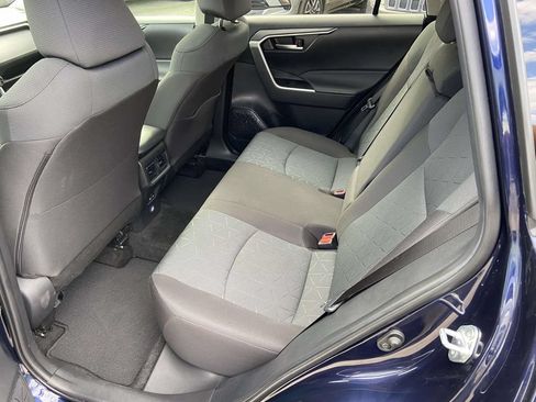 Used 2025 Toyota RAV4 XLE w/ Convenience Package FWD image 21
