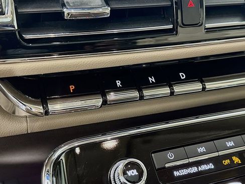 Certified 2024 Lincoln Navigator L Reserve image 20