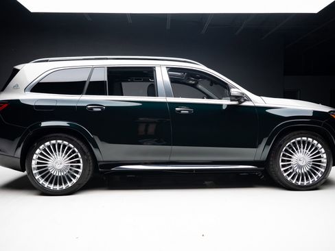 Used 2024 Mercedes-Benz Maybach GLS 600 Maybach GLS 600 image 39