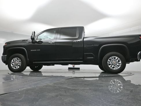 Used 2024 Chevrolet Silverado 2500 LTZ w/ LTZ Convenience Package AWD/4WD image 53