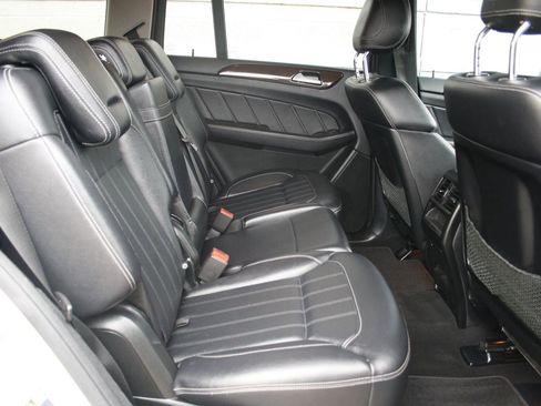 Used 2015 Mercedes-Benz GL 450 4MATIC image 15