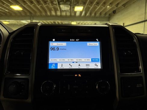 Used 2019 Ford F150 Lariat AWD/4WD image 17