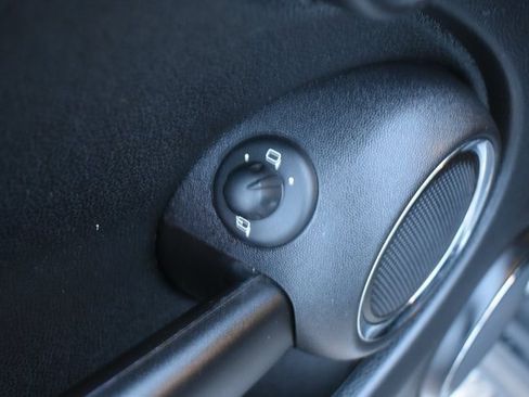 Used 2010 MINI Cooper Clubman Hardtop w/ Premium Pkg image 15