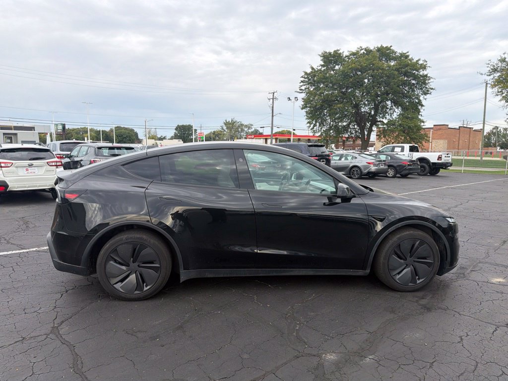 Used 2026 Tesla Model Y AWD image 5