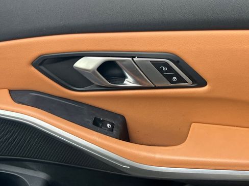 Used 2022 BMW 330i Sedan w/ Premium Package image 20