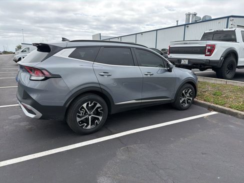 Used 2025 Kia Sportage EX w/ Premium Package image 3