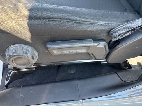 Used 2022 Jeep Wrangler Unlimited Sport image 47