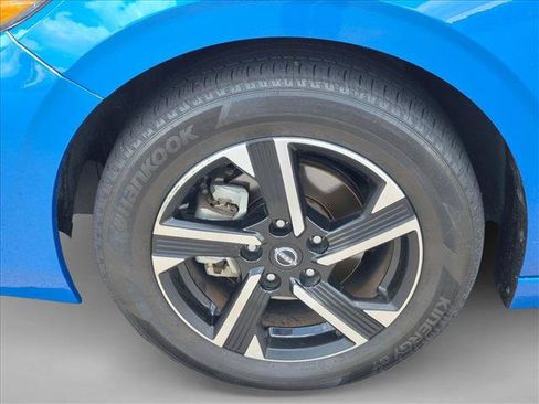 Used 2024 Nissan Sentra SV FWD image 10