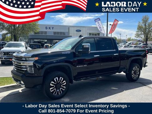 Used 2020 Chevrolet Silverado 2500 High Country w/ Technology Package AWD/4WD image 1