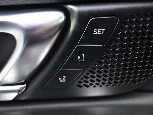 Used 2021 Kia Telluride SX w/ SX Prestige Package image 25