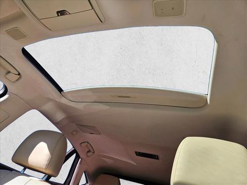 Used 2018 Lexus LS 500 w/ Accessory Package (Z2) image 17