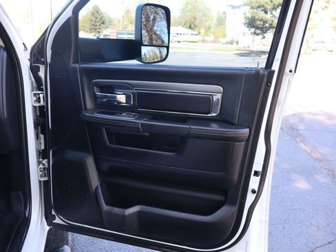 Used 2018 RAM 2500 Laramie w/ Sport Appearance Group AWD/4WD image 26