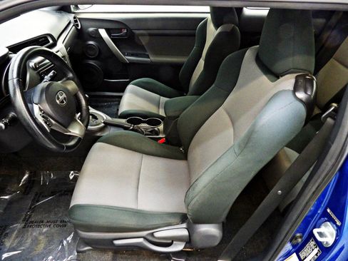 Used 2015 Scion tC image 8