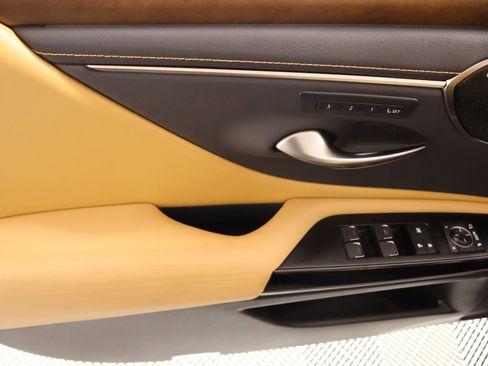 Used 2022 Lexus ES 350 Ultra Luxury w/ Protection Package (P3) image 16