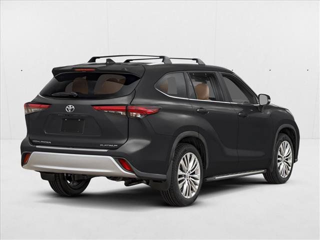 New 2026 Toyota Highlander Platinum AWD/4WD image 2